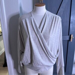 NWT For The Republic. Light Gray Knit Top. Size Medium